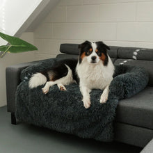 Lade das Bild in den Galerie-Viewer, MrFluffyFriend™ - Flauschiger Sofa Bezug für Haustiere
